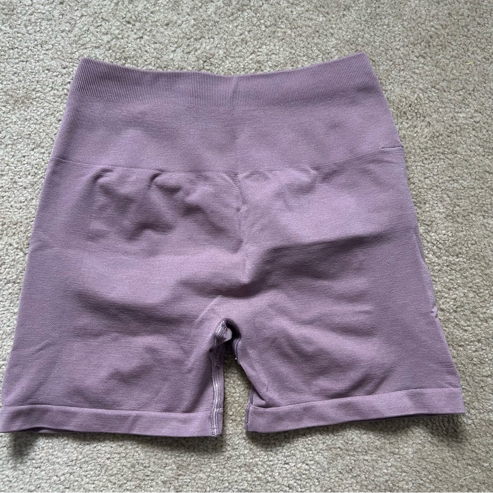 Alphalete Amplify 3.5 Short Medium - Picture 3 of 3